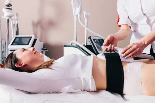 woman having body sculpting to help improve her body image and her mental health Isle of Dogs